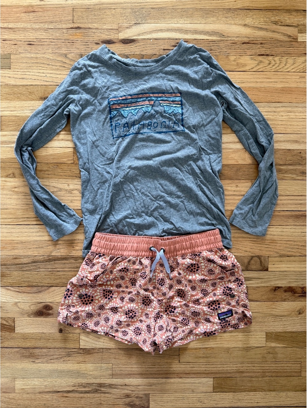 Patagonia Girls XL Bundle Long Sleeve Tee Baggies Swim Shorts Size 14